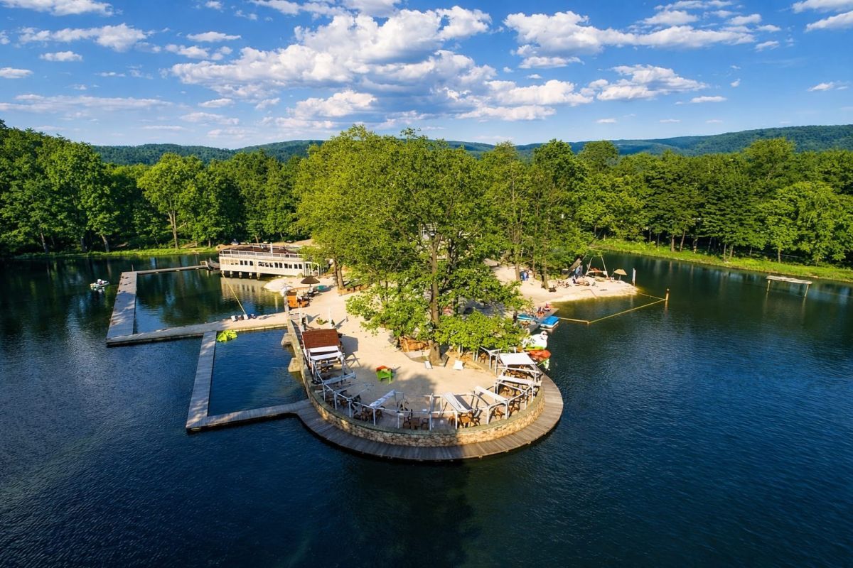 Lokal Kowary, ul. Karkonoska. Zdjęcie 4