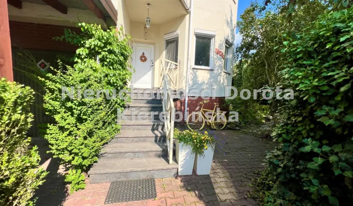 dom szeregowy, 8 pokoi Tomaszów Mazowiecki