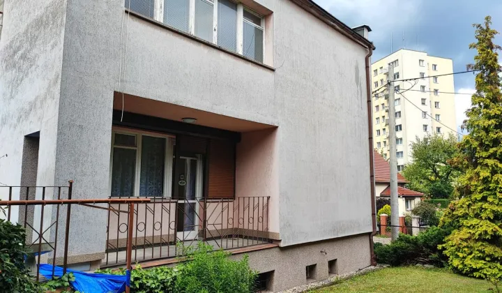 dom wolnostojący, 5 pokoi Zielona Góra Centrum, ul. św. Kingi