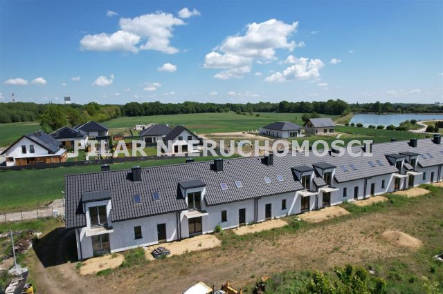 dom szeregowy, 4 pokoje Obora. Zdjęcie 5