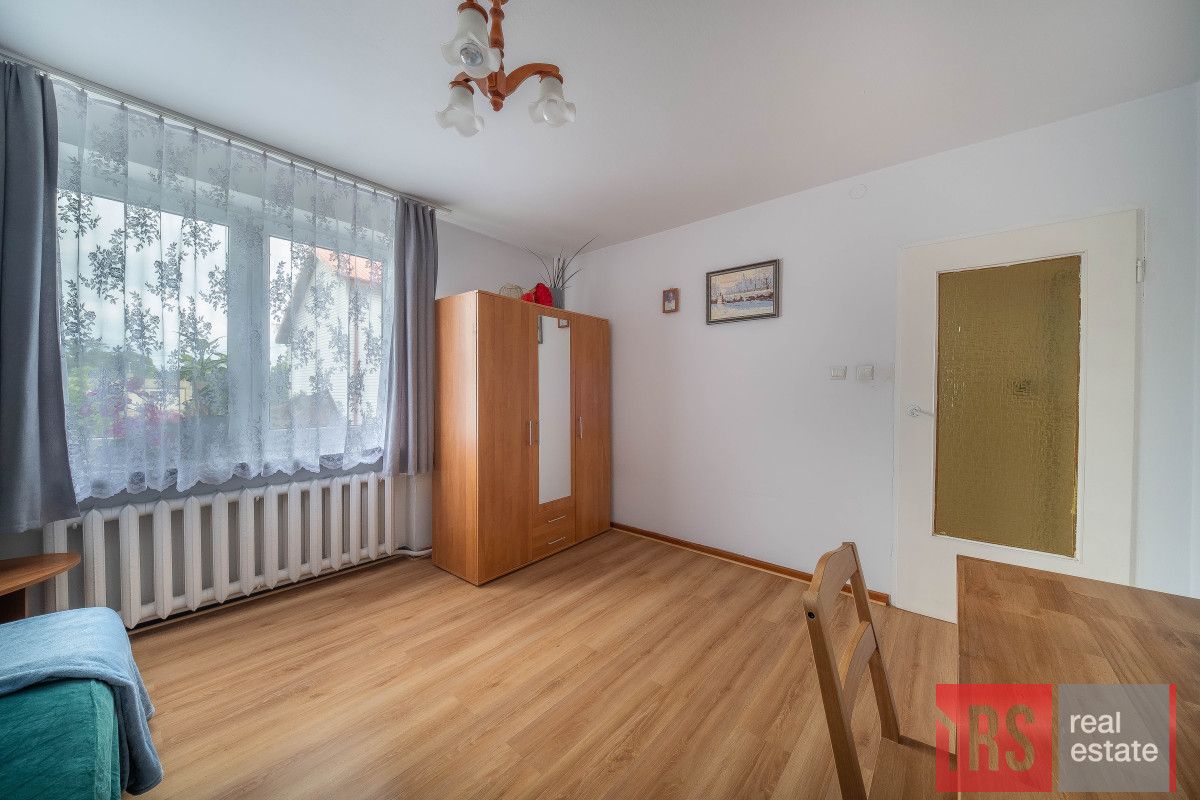 dom wolnostojący, 5 pokoi Laski, ul. Jana Wieczorka. Zdjęcie 4