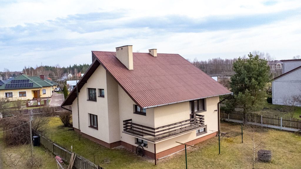 dom wolnostojący, 5 pokoi Wilcza Wola. Zdjęcie 3