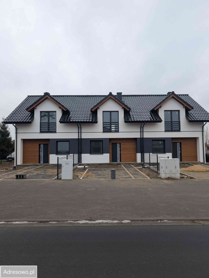 dom szeregowy, 4 pokoje Dobroszyce, ul. Lipowa