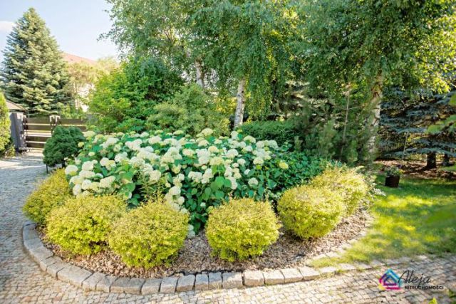 dom wolnostojący, 5 pokoi Częstochowa Północ, ul. Kochmańskiego. Zdjęcie 3