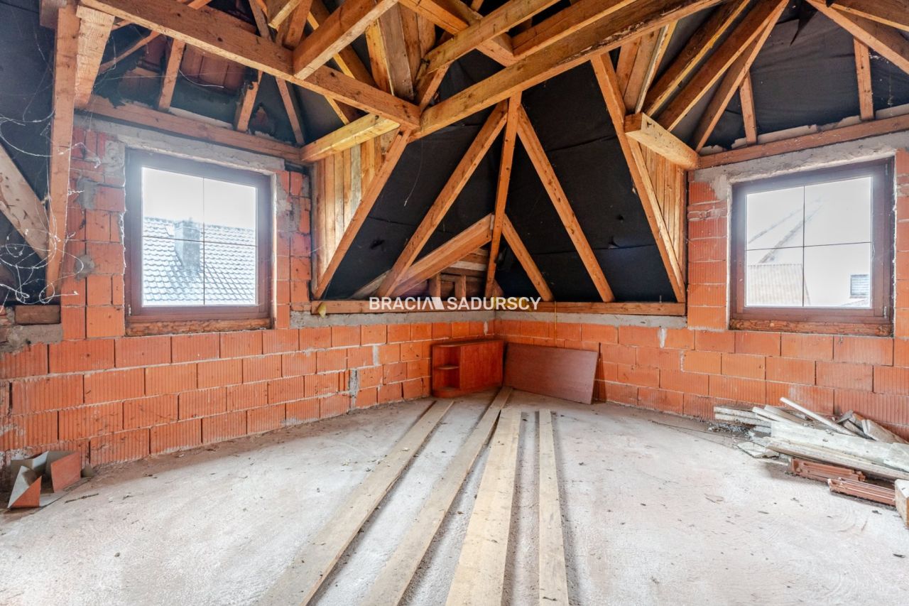 dom wolnostojący, 7 pokoi Śledziejowice. Zdjęcie 20