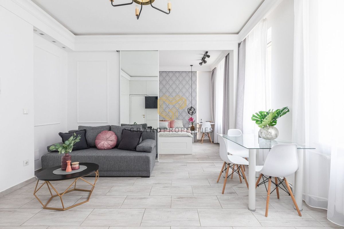 Mieszkanie 2-pokojowe Warszawa Wola, ul. Chmielna. Zdjęcie 2