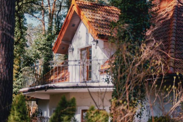 dom wolnostojący, 7 pokoi Podkowa Leśna, ul. Wiewiórek. Zdjęcie 17