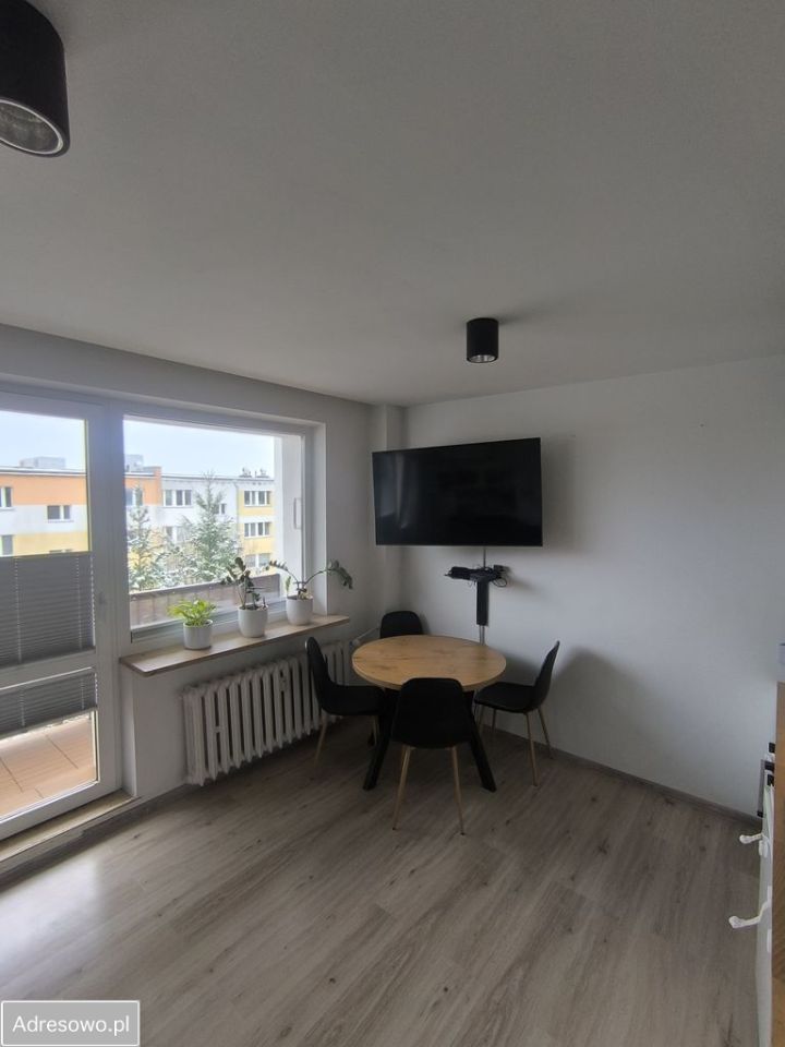 Mieszkanie 3-pokojowe Łódź Retkinia, ul. Armii Krajowej. Zdjęcie 1