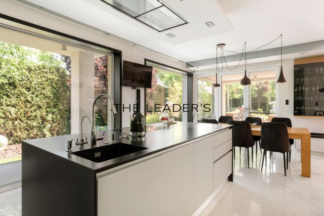 dom wolnostojący, 7 pokoi Warszawa Wilanów, ul. Ruczaj. Zdjęcie 1