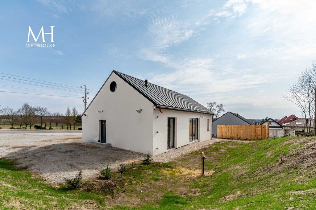 dom wolnostojący, 4 pokoje Romanów. Zdjęcie 2