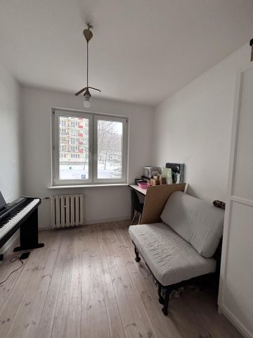 Mieszkanie 3-pokojowe Gdynia Obłuże, ul. adm. J. Unruga. Zdjęcie 1