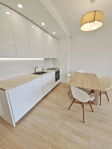 Mieszkanie 3-pokojowe Jelenia Góra Centrum, ul. Spółdzielcza. Zdjęcie 4