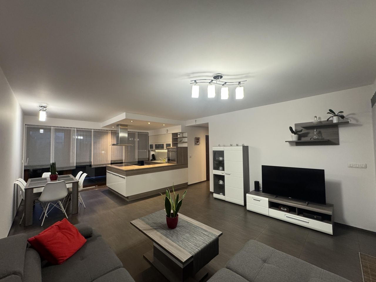 Mieszkanie 3-pokojowe Opole Kolonia Gosławicka, ul. Krzemieniecka. Zdjęcie 2