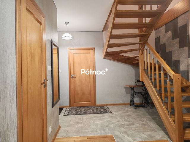 dom wolnostojący, 5 pokoi Łask. Zdjęcie 7
