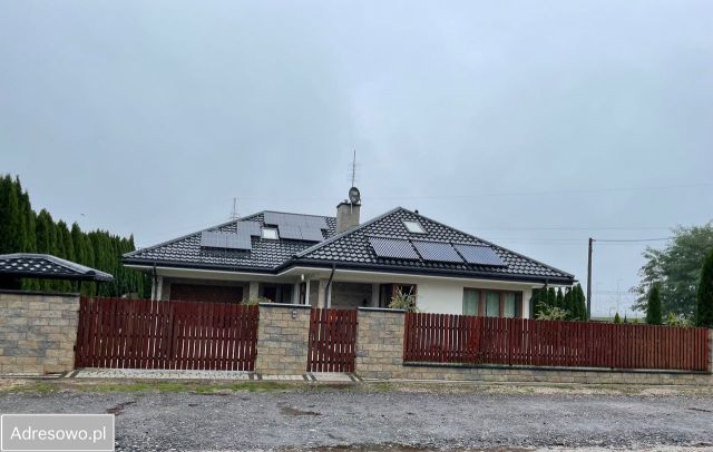 dom wolnostojący, 6 pokoi Błonie, ul. Kalinowa. Zdjęcie 1