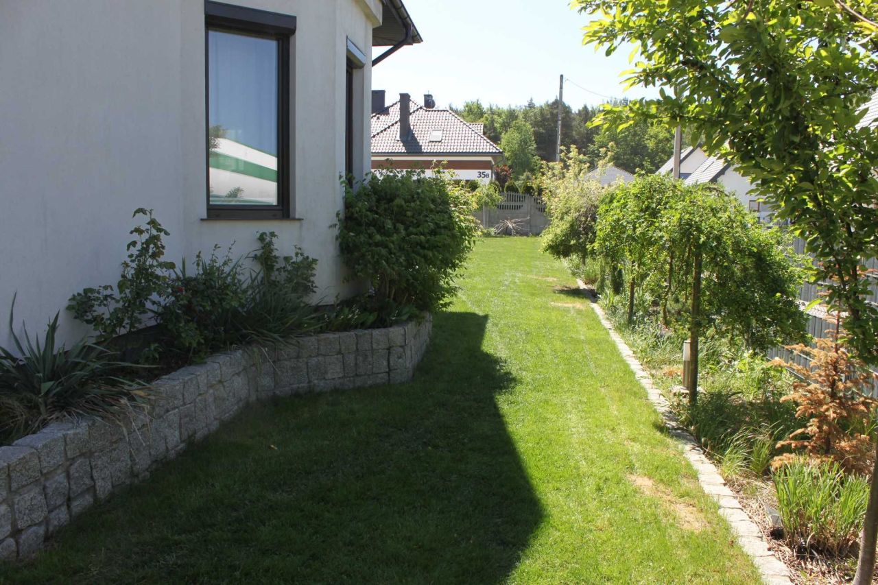 dom wolnostojący, 4 pokoje Górno. Zdjęcie 8
