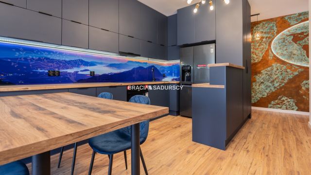 Mieszkanie 5-pokojowe Kraków Bieżanów, ul. Henryka i Karola Czeczów. Zdjęcie 2