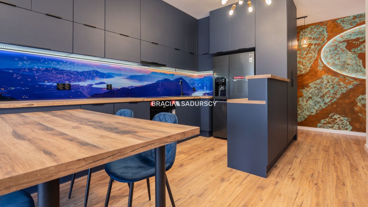 Mieszkanie 5-pokojowe Kraków Bieżanów, ul. Henryka i Karola Czeczów. Zdjęcie 2