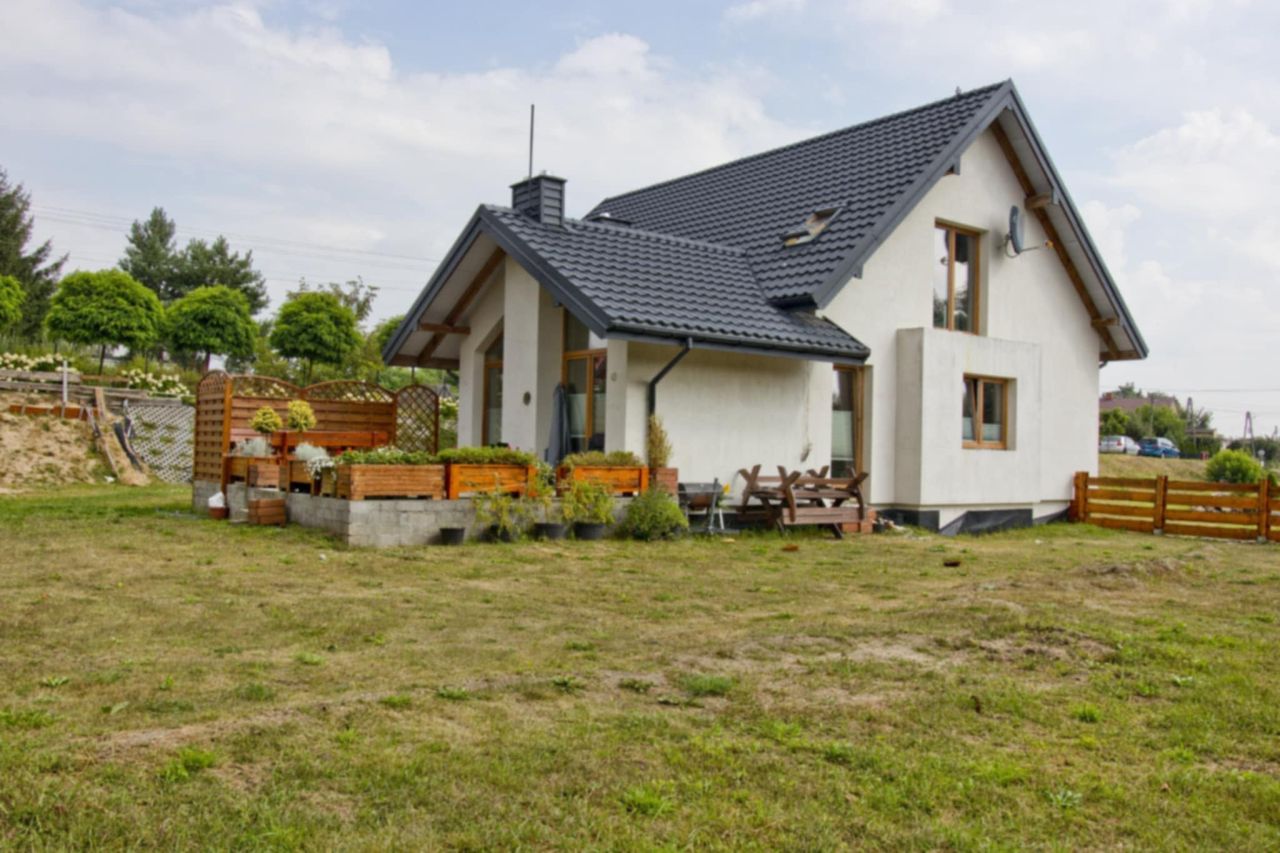 dom wolnostojący, 5 pokoi Cyprianka. Zdjęcie 2