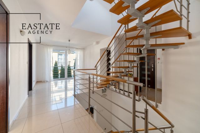 bliźniak, 9 pokoi Warszawa Wawer, ul. Wał Miedzeszyński. Zdjęcie 12