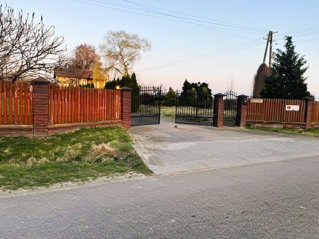 dom wolnostojący, 4 pokoje Nowe Miasto-Folwark. Zdjęcie 3