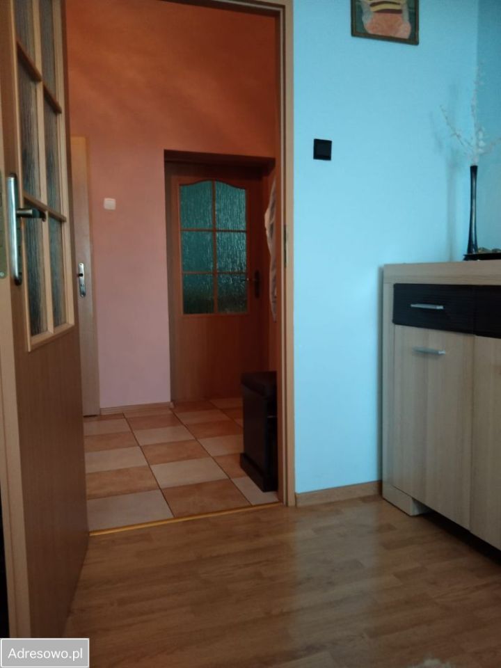 Mieszkanie 3-pokojowe Chmielnik. Zdjęcie 7