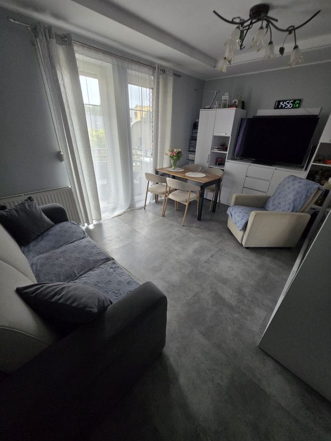 Mieszkanie 3-pokojowe Gniezno Piekary, ul. Tulipanowa. Zdjęcie 2