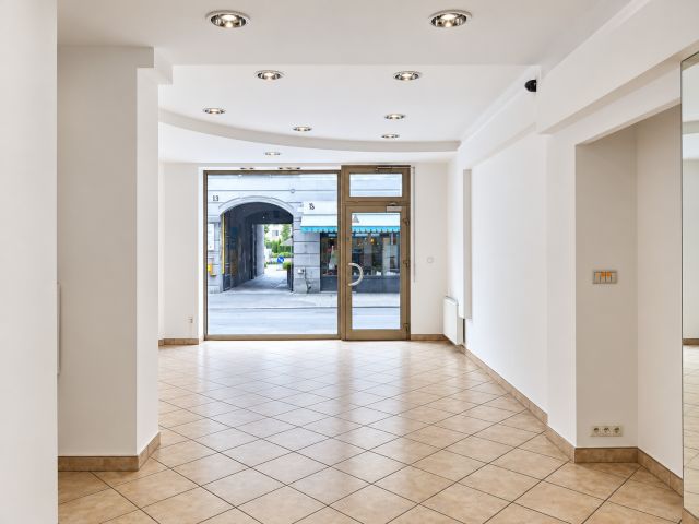 Lokal Września Centrum, ul. Warszawska. Zdjęcie 4