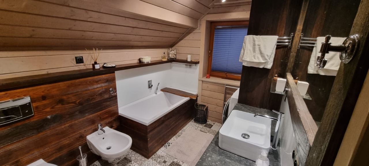 dom wolnostojący, 4 pokoje Klimkówka. Zdjęcie 17