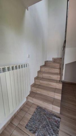 dom wolnostojący Wodzisław, ul. Pińczowska. Zdjęcie 3