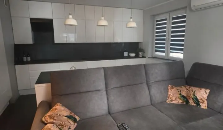 Mieszkanie 4-pokojowe Dzierżoniów, os. Tęczowe