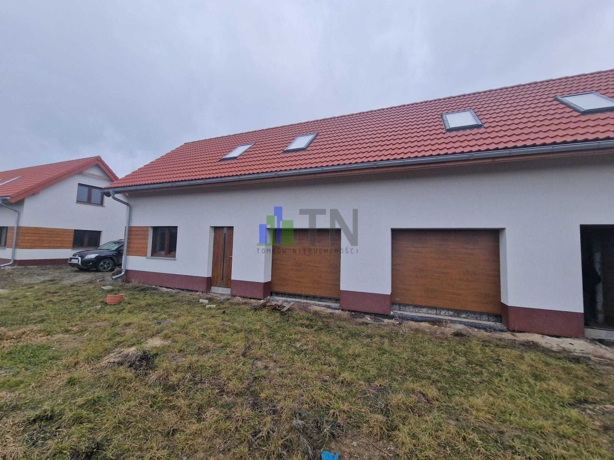 bliźniak, 3 pokoje Jelcz-Laskowice. Zdjęcie 1