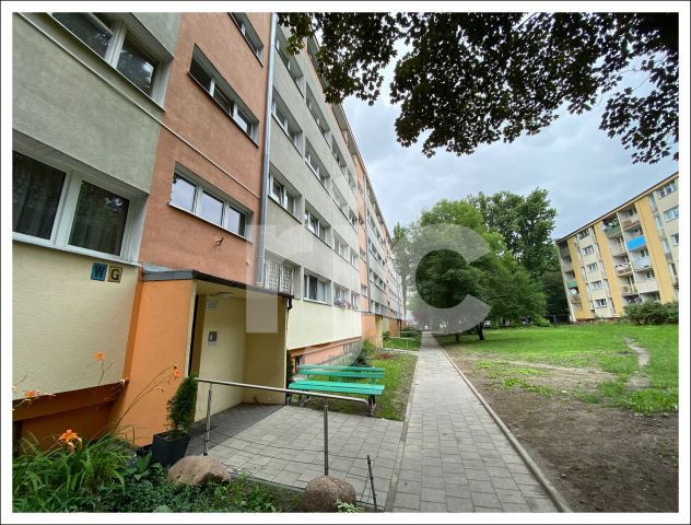 Mieszkanie 2-pokojowe Łódź Dąbrowa, ul. Lucjana Rydla. Zdjęcie 1