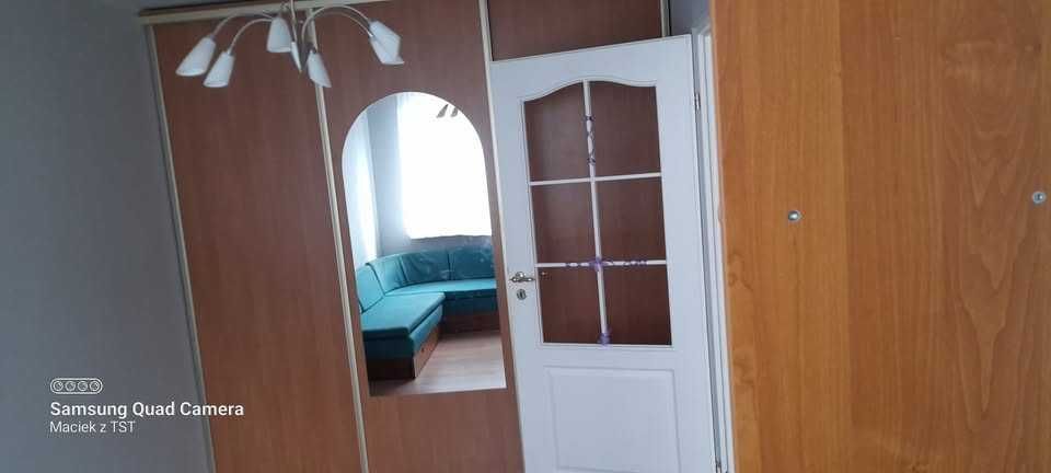 Mieszkanie 3-pokojowe Starachowice, ul. Czerwonego Krzyża. Zdjęcie 2