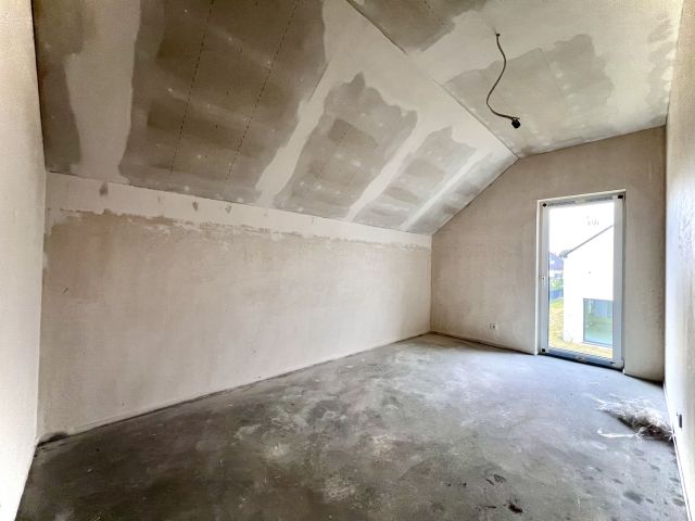 dom wolnostojący, 5 pokoi Mników. Zdjęcie 19