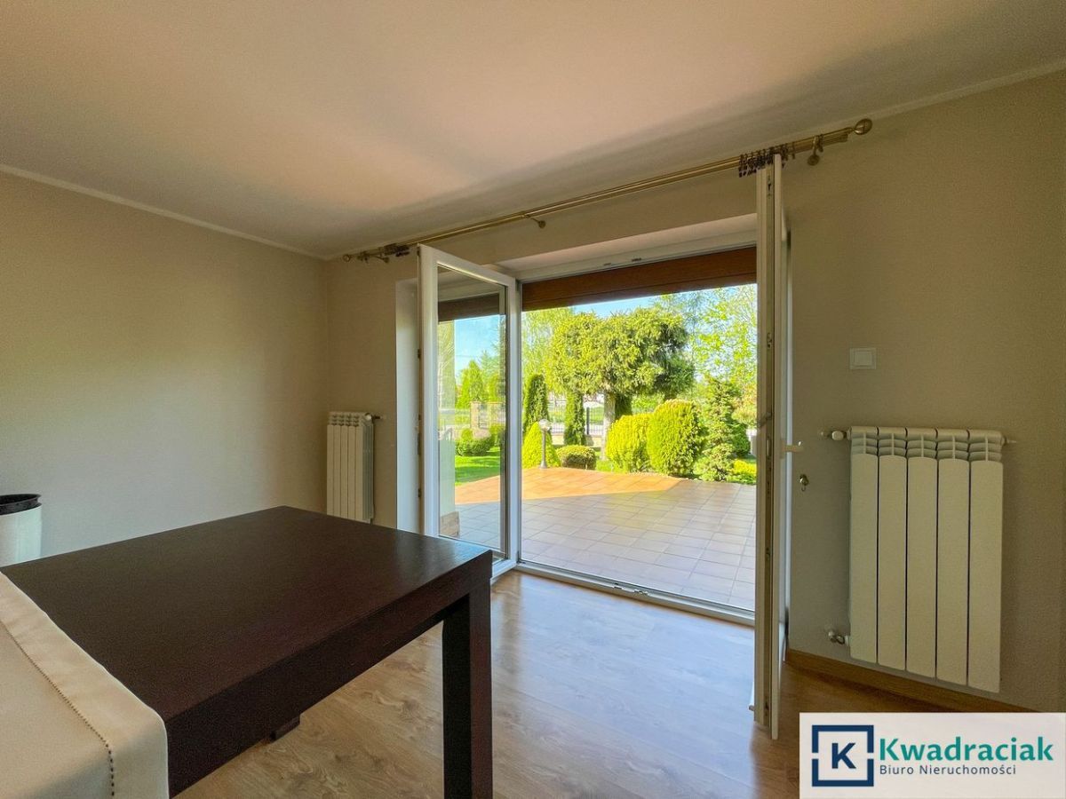 dom wolnostojący, 5 pokoi Besko, ul. Wiejska. Zdjęcie 10