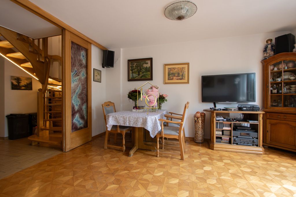 Mieszkanie 4-pokojowe Wrocław Wojszyce, ul. Oboźna. Zdjęcie 2