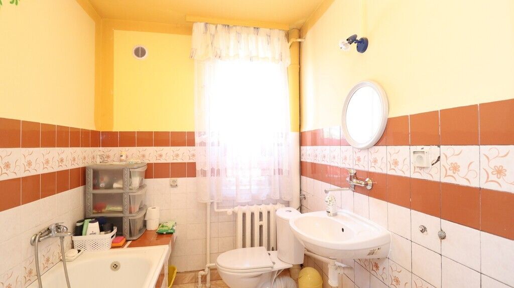 dom wolnostojący, 5 pokoi Bratucice. Zdjęcie 15