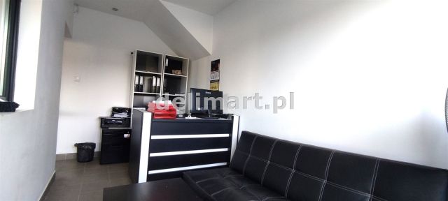 Hala/magazyn Sanok, ul. gen. Leopolda Okulickiego. Zdjęcie 5