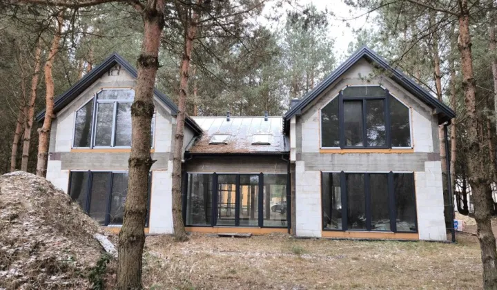 dom wolnostojący Górki