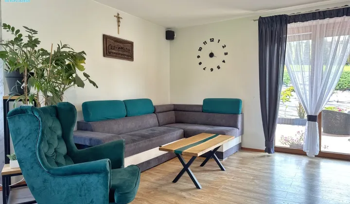 dom wolnostojący, 5 pokoi Nowa Wieś