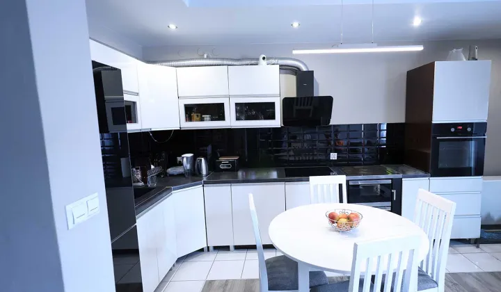 Mieszkanie 3-pokojowe Skarbimierz-Osiedle, ul. Klonowa