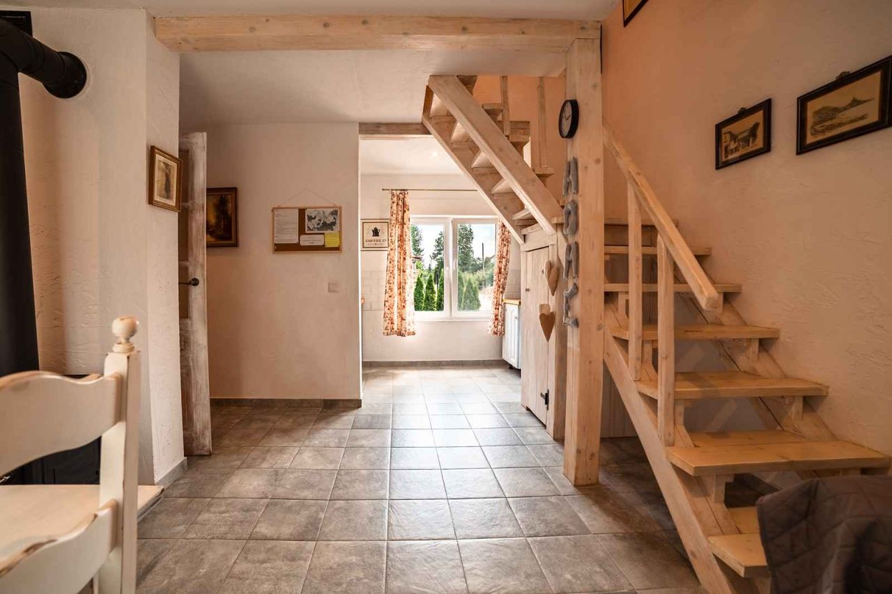 dom wolnostojący Okrągłe, Okrągłe. Zdjęcie 5