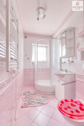 dom wolnostojący, 5 pokoi Guzowy Piec. Zdjęcie 29