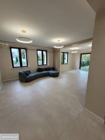 Mieszkanie 4-pokojowe Pszczyna, ul. Katowicka. Zdjęcie 1