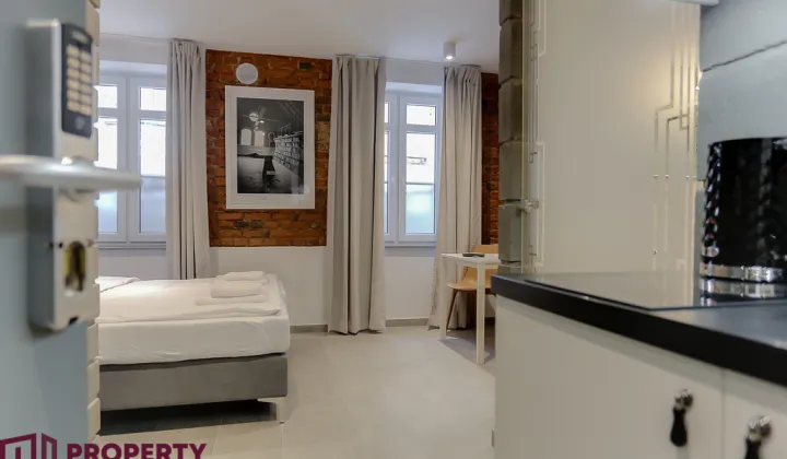 Mieszkanie 12-pokojowe Poznań, ul. Strzałowa