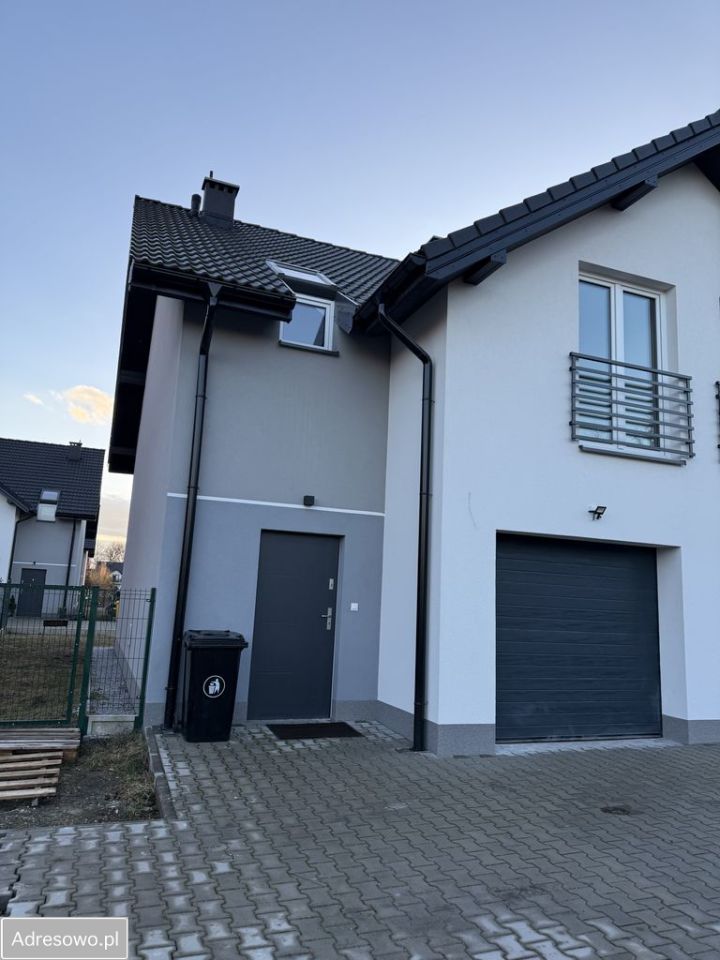 bliźniak, 4 pokoje Kiełczówek