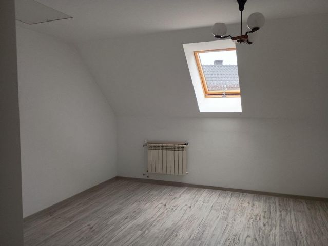 dom wolnostojący, 4 pokoje Lubochnia, Osiedle Sosnowe. Zdjęcie 17