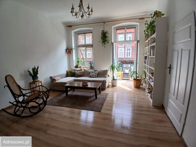 Mieszkanie 3-pokojowe Bytom Śródmieście. Zdjęcie 1