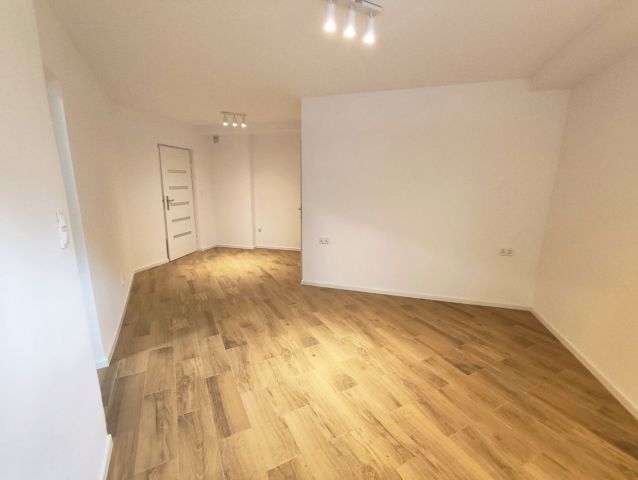 dom szeregowy, 8 pokoi Warszawa Mokotów, ul. Cypryjska. Zdjęcie 15